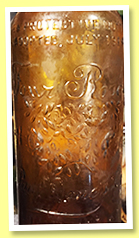 Four Roses (Paul Jones Co., USA, straight bourbon, 1 quart, driven cork, +/-1920) Four Roses (Paul Jones Co., USA, straight bourbon, 1 quart, driven cork, +/-1920)