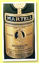 Martell V.S.O.P. 'Médaillon' (no A.B.V., probably 40%, OB, 'Duty Free Only', +/-1980) Martell V.S.O.P. 'Médaillon' (no A.B.V., probably 40%, OB, 'Duty Free Only', +/-1980)